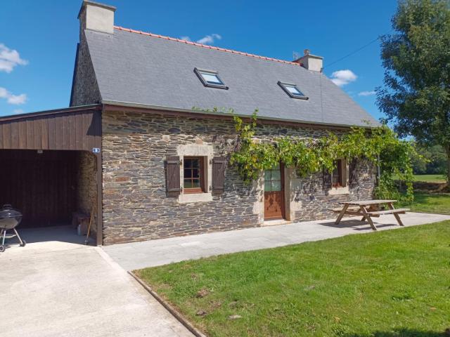 Châteauneuf-du-Faou, Finistre, Brittany