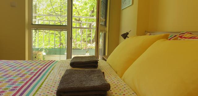 Private studio in the city center, close to subway, Medical University