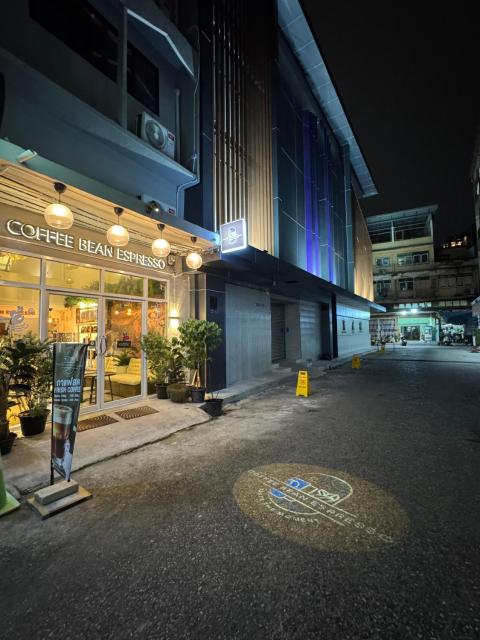 Twenty Two Place Hostel - Sukhumvit 22