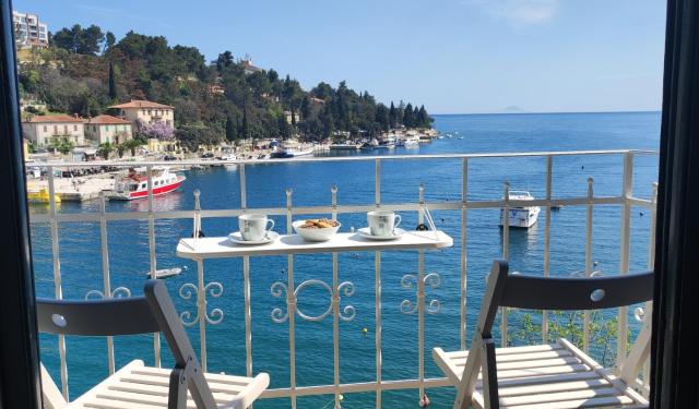 Beautiful seaside 2 bedroom apartment Babina