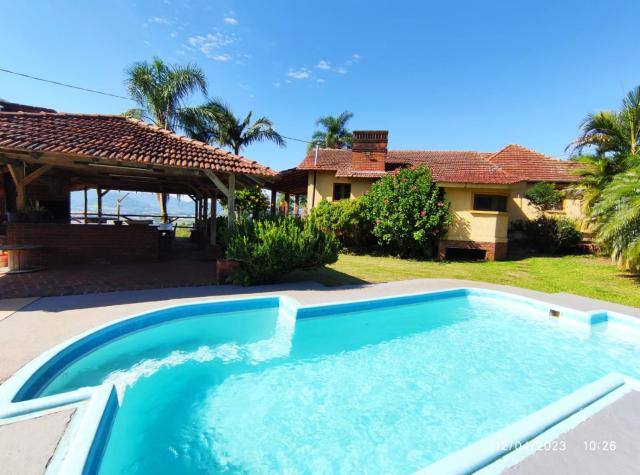 Casa de campo, familiar com piscina