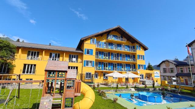 Grischalodge das Hotel mit Bergblick seit 1929 - Bitte beachten Sie beim buchen auf die Zimmerkategorie