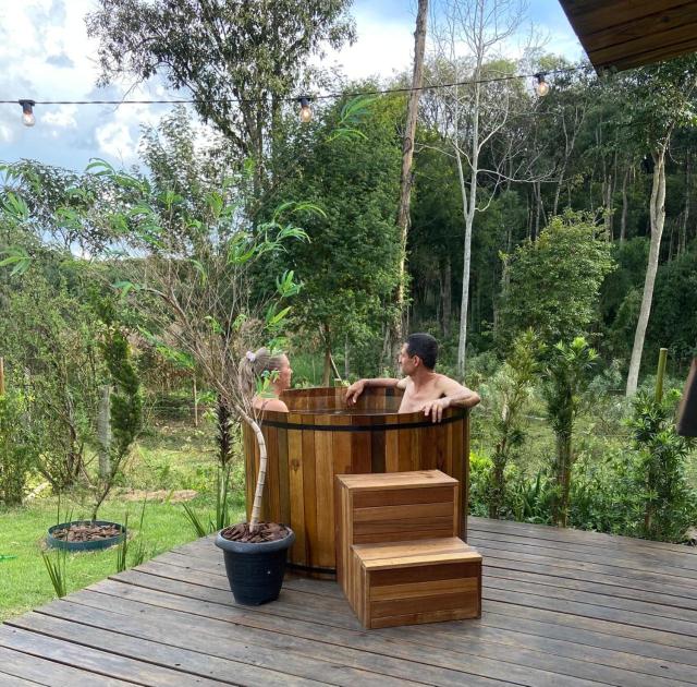 Cabana com Ofurô e Cinema a 6km do Centro