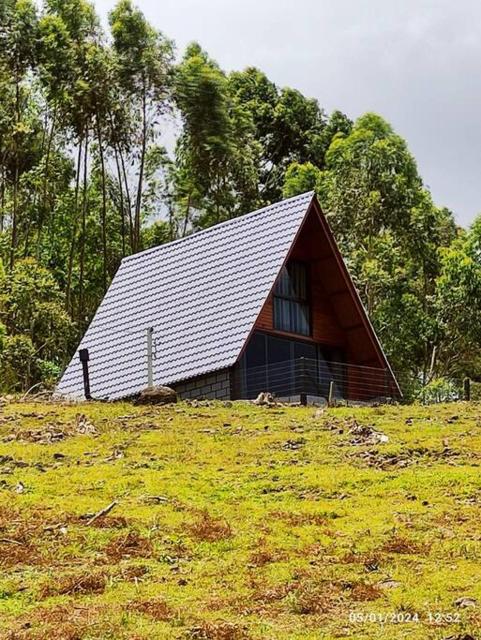 Cabana com hidro e natureza!