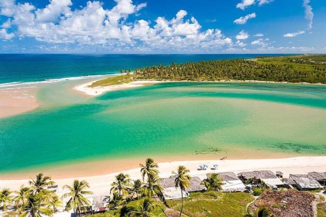 Casa no Condomínio Parque do Jacuipe com acesso à praia e rio