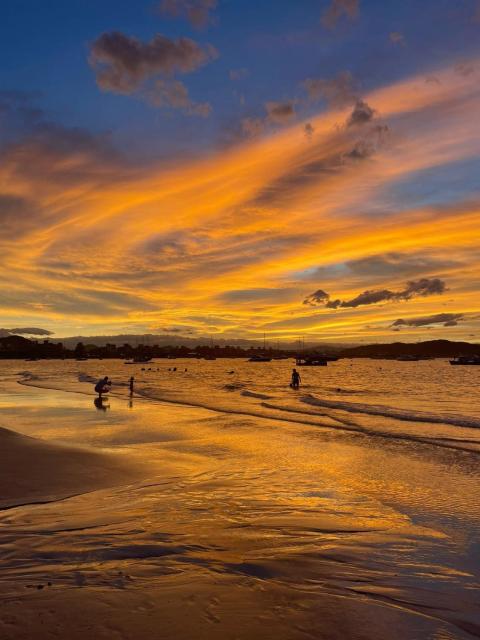 Floripa Jurerê, pé na areia! Apto 6