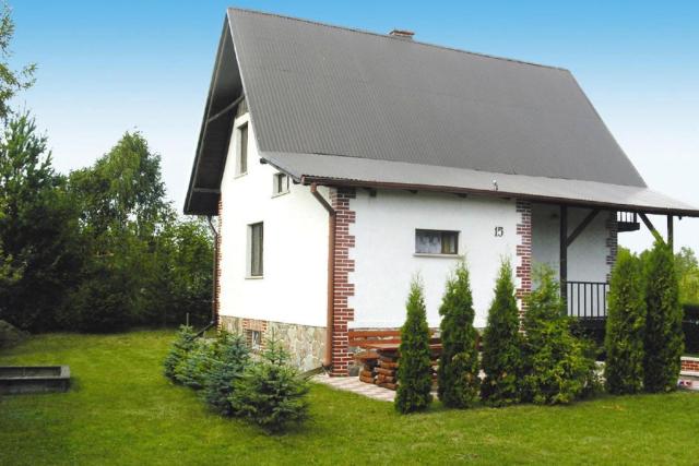 Large holiday home with a great garden, only 250m from the lake, Kalbornia