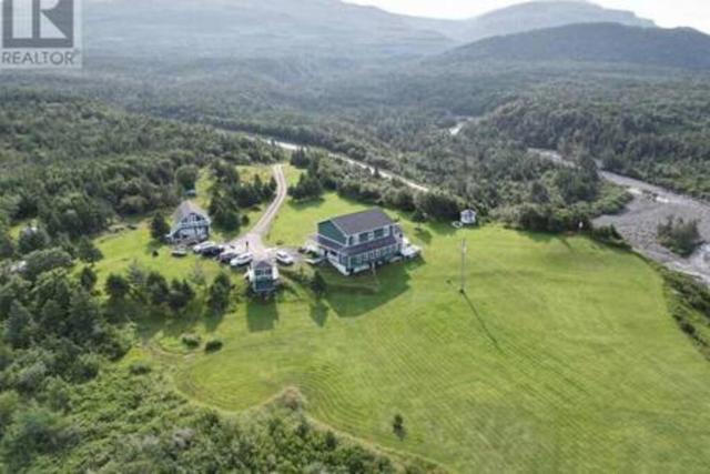 The Sullivan Suite 5 Bedroom home, on 5 acres in Gros Morne