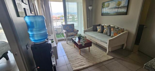 Apartament Full con AIRE ACONDICIONADO 2 dormitorios 2 baños con Piscina WIFI y Parcking