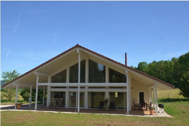 Chalet Bien Etre - 150m² - Avec Sauna & Balnéo - Les 4 saisons - Lac de Chalain