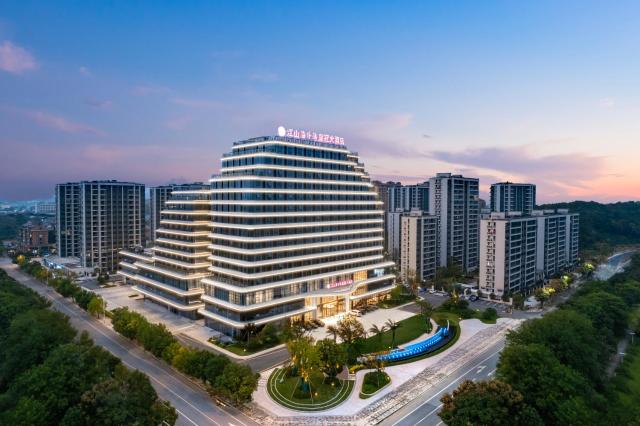 Jiangshan Crowne Grand Hotel