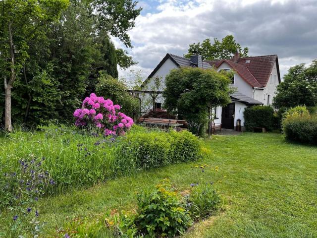 Idyllisches Gartenhaus