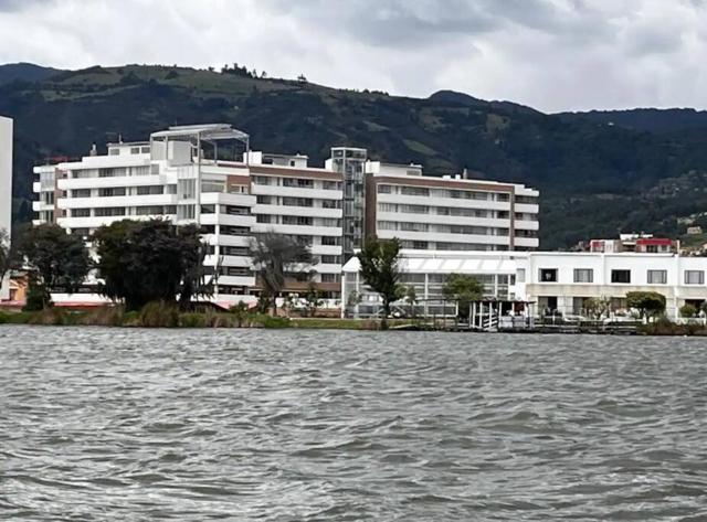 Hermoso Apartamento Nuevo con vista al lago