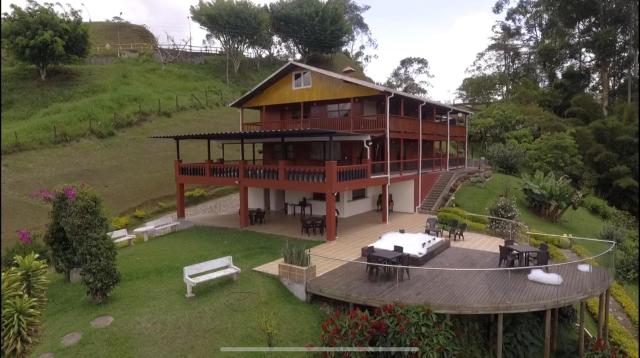 Finca con jacuzzi a 15min de Guatape