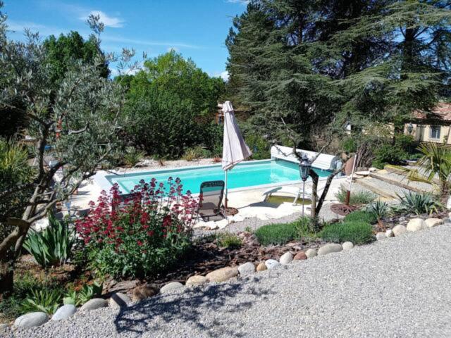 Villa-piscine privative en Haute Provence