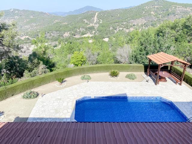 Phaedrus Living: Serenity Villa Lysos