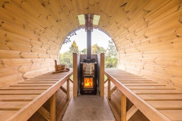 ENJOY COZY NEST View Hills Garden Forest Sauna Hottub