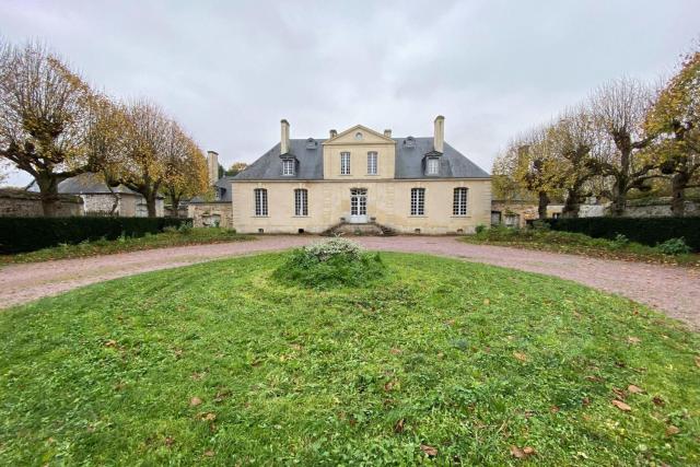 Large castle with garden near Caen