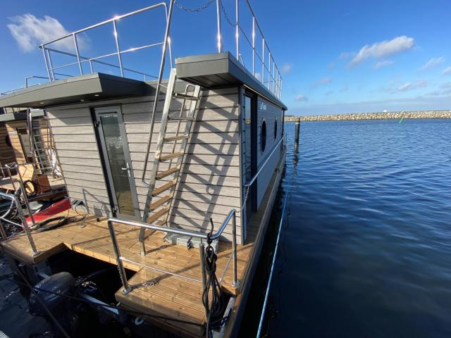 Hausboot Fjord Baltica mit Dachterrasse in Barth