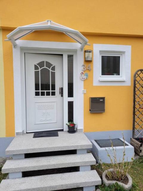 3-Room Apartment in Rowhouse - Oktoberfest, Trade Shows, Business