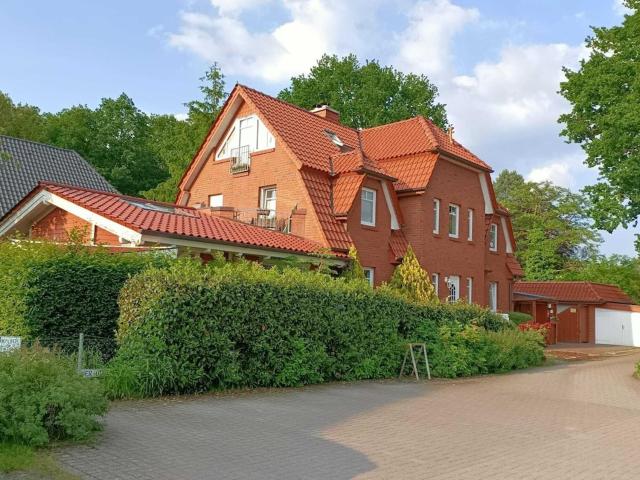 Moderne Ferienwohnung mit Kamin u Garten im EG 100qm Nähe Weser und Golfplatz