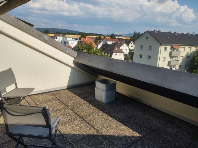 Moderne Wohnung mit Balkon 5 Minuten von Basel