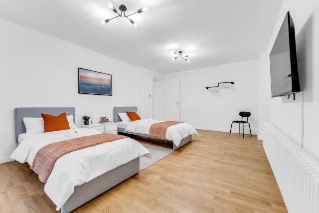 2 Zimmer Apartments,4 Betten,zentral am Sbahnhof Köpenick,vollmöbliert