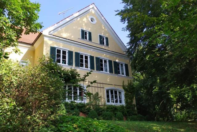 Ferienwohnung in der Villa Sana mit großem Garten