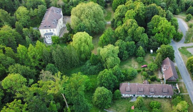 „Altes Forsthaus“ am Schloss