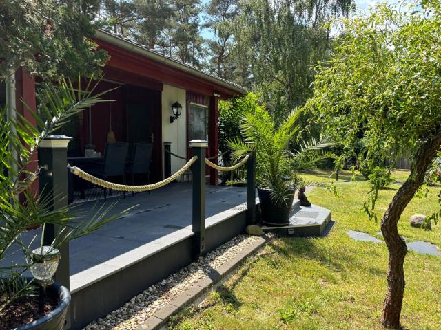 Bungalow-Jessern Ferienhaus im Grünen mit Seeblick