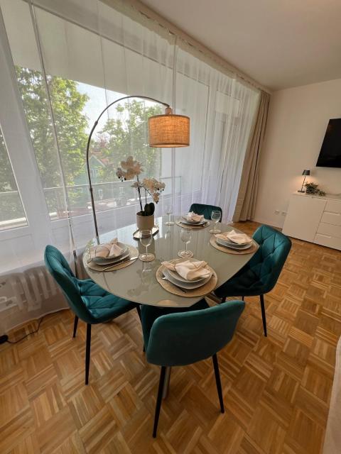 W&D living - FeWo Kleines Italien mit Parkplatz und Balkon