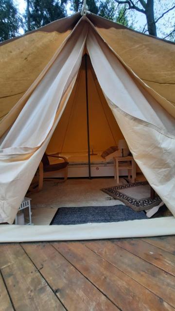 Glamping im 4 m Zelt auf dem Bauernhof