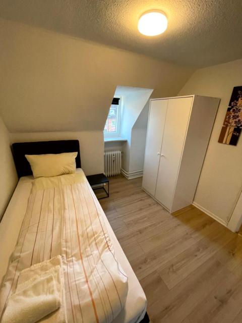 2,5-Zimmer-Dachgeschoss Monteurwohnung