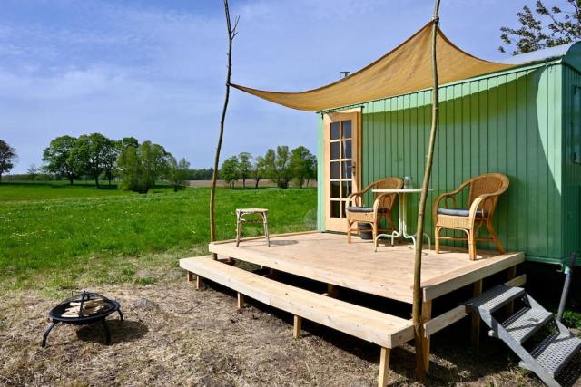 Bienenwagen Weitblick, Kamin, Sauna, Paddelboot