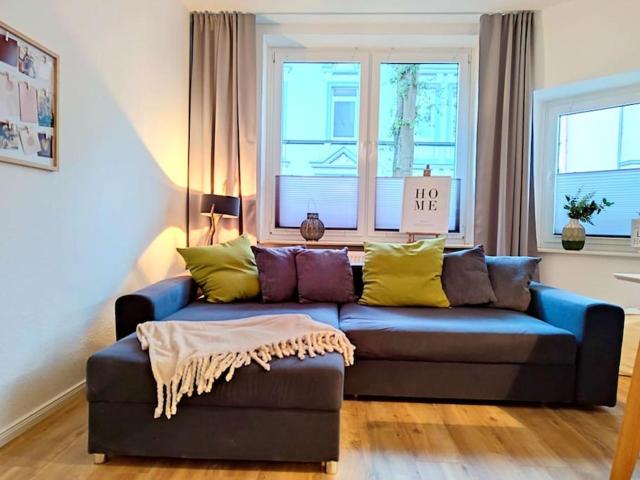 Bright 293 ruhige Wohnung, zentral, Balkon, WLAN