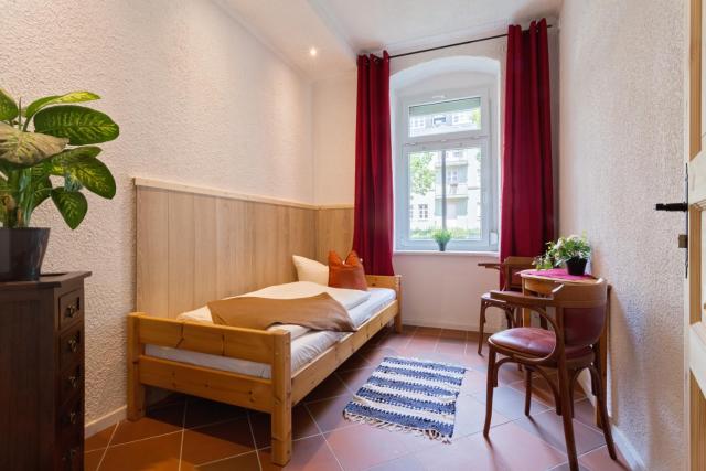 Gästezimmer I Einzelzimmer mit Gemeinschaftsbad und Gemeinschaftsküche Chemnitz