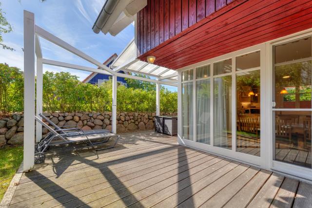 Küstenhaus mit Sauna und Kamin ca 400 vom Ostseestrand