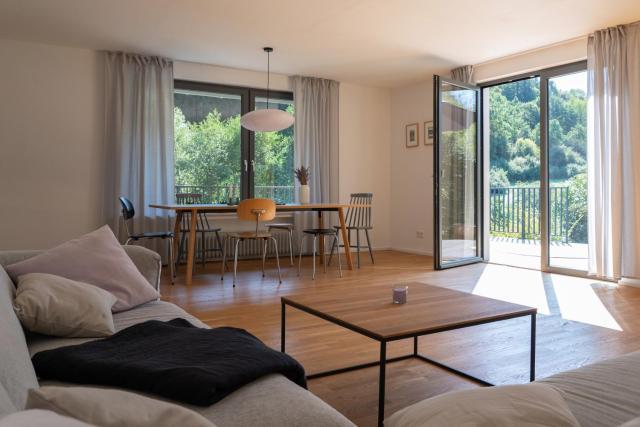 House with a View - Modernes Ferienhaus in der Eifel