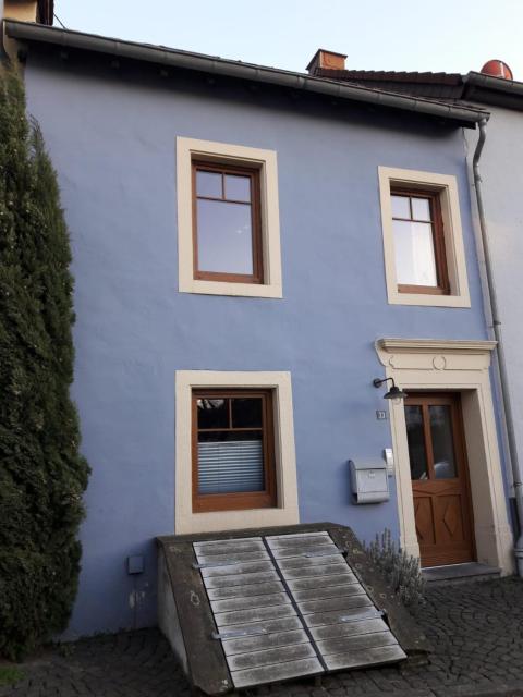 Quiet room + private bathroom at ground floor along the Mosel river