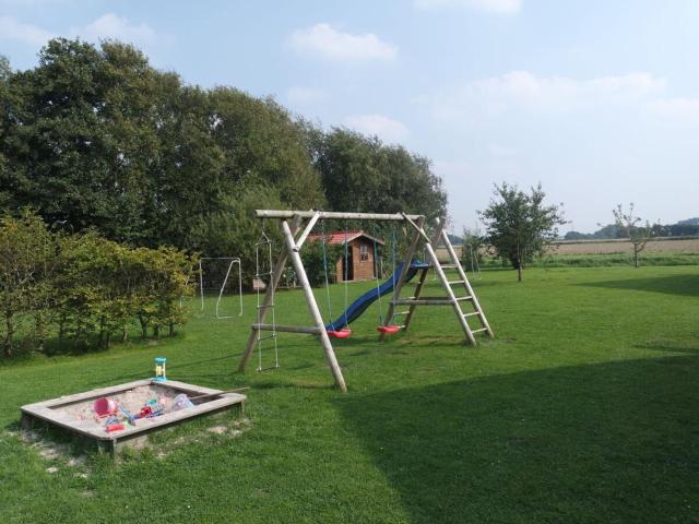 Ferienwohnung Krabbe 2, Bensersiel, mit gemeinschaftlichen Garten