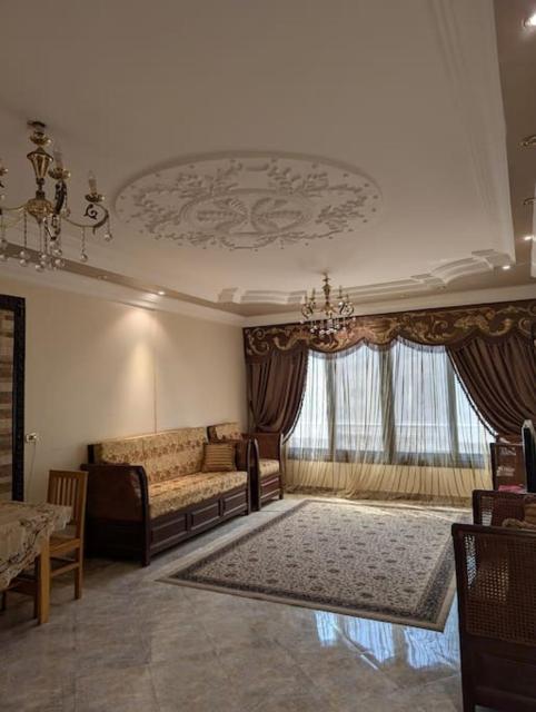 Spacious & Luxurious 2 bedroom apartment