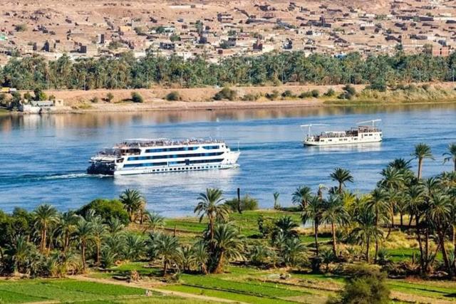 Nile Cruise 3 nights From Aswan to Luxor