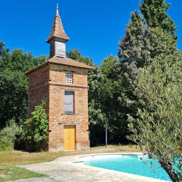 Gite de Coulassy 8 à 10 pers dans parc de 2 hectares