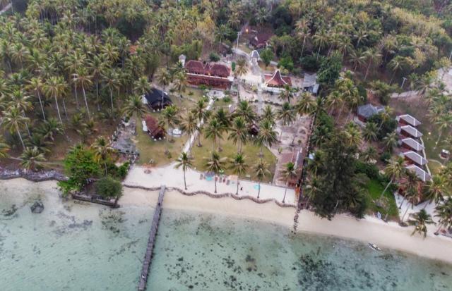 Arys Lagoon Bungalow & Hotel