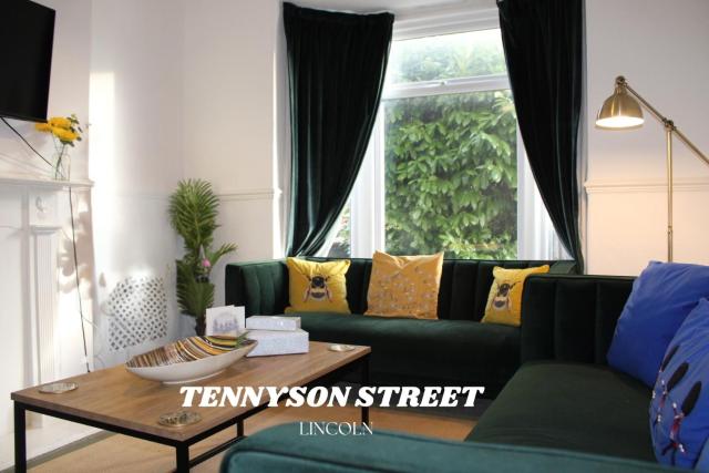 Tennyson Street Lincoln Central- Spacious 5 Bedroom House, Perfect for Short & Long Stays #Business #Leisure #Contractors #Relocators