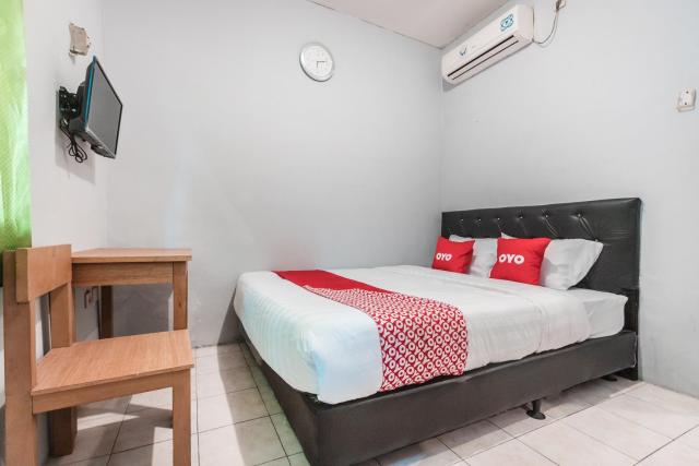 OYO Living 1756 Amira Guest House