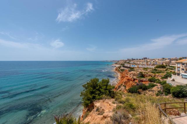 CB Living - Apartment with roof terrace Aguamarina