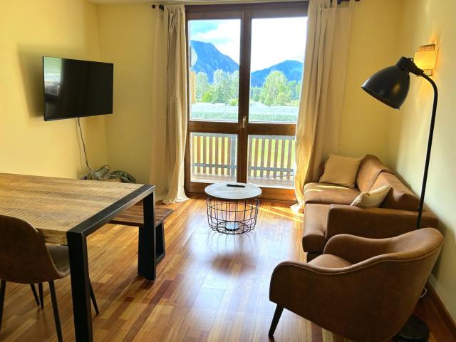 Apartament d'estil pirineic amb vistes úniques by RURAL D'ÀNEU