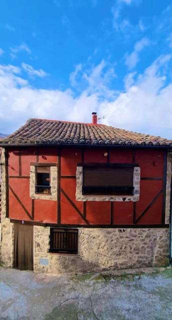 La herradura, acogedora casa en Montemayor del Río