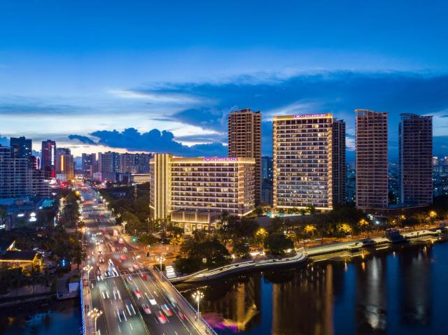 Crowne Plaza Sanya City Center, an IHG Hotel